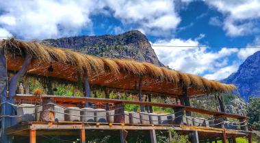 Caliente Bungalow kabak koyu