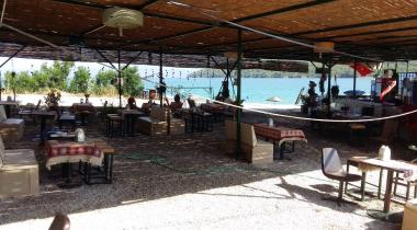 Alpina Beach Camping.