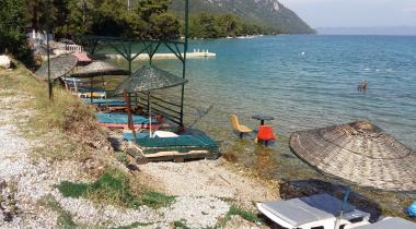 Alpina Beach Camping.