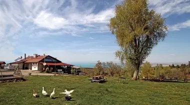 Yakamanastır Tabiat Parkı