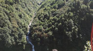 Çamlıhemşin Gelin Tülü Şelalesi