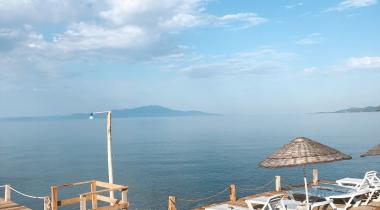 Zeus Beach & Camping