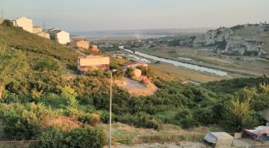 Yarımburgaz Mağarası