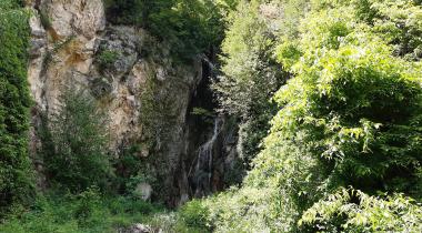 Şahbazlar Şelalesi