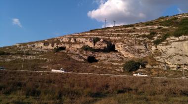 Yarımburgaz Mağarası