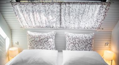 Mona Glamping Tiny House Caravan Suites