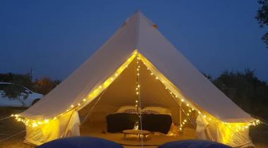 Mona Glamping Tiny House Caravan Suites