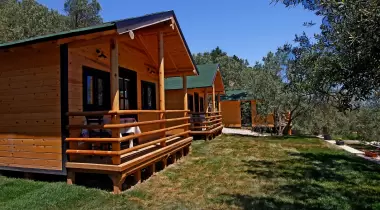 Zena Beach& Bungalows
