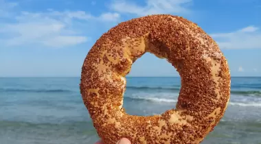 Çeşmi Çakraz