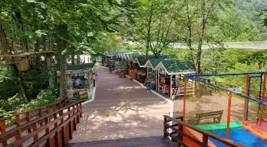 Kartepe Ayrı Gezegen Cam Teras