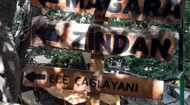 İzmir Nebiler (Aşıklar) Şelalesi