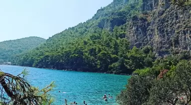 Sevgililer Koyu Plajı