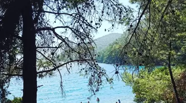 Sevgililer Koyu Plajı
