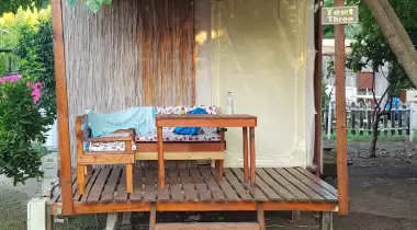 Secret Garden Bungalows & Tent Hotel