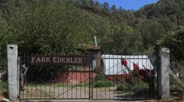 Fark Edenler Camping