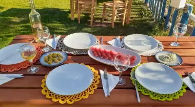 GEYİKLİ CAMPING GÜNBATIMI TATİL KÖYÜ, KONAKLAMA