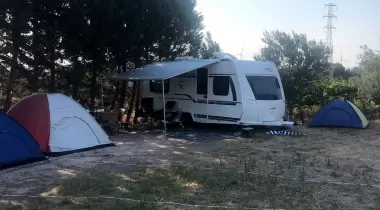 Salaşk | VIP Restorant - VIP karavan parkı-kamp alanı