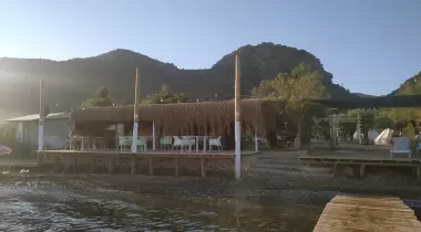 Hawana Beach & Camping