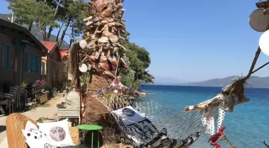 Kapari Beach & Bungalows