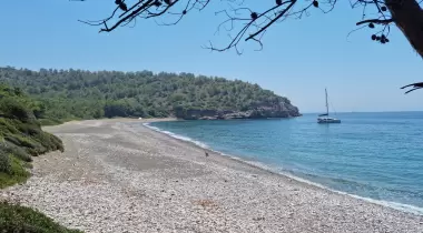 Pembe Çakıl Koyu