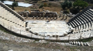 Metropolis Antik Kenti