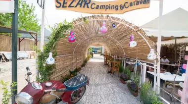 SEZAR CAMPİNG & CARAVAN