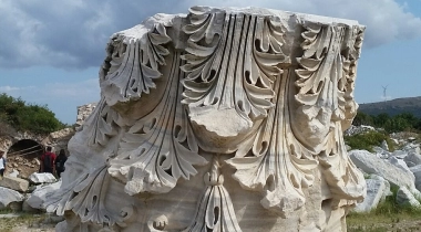 Hadrian Tapınağı