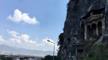 Amynthas Kaya Mezarları