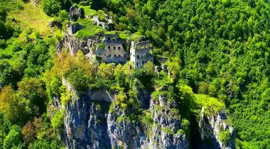Kuştul Manastırı (Agios Georgios Peristereotas Manastırı)