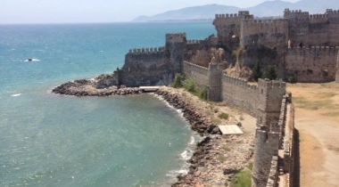 Mamure Kalesi