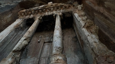Amynthas Kaya Mezarları