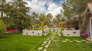 The Hill Glamping