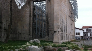 Augustus Tapınağı