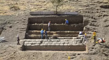 Yılanlı Tepe Tümülüsü