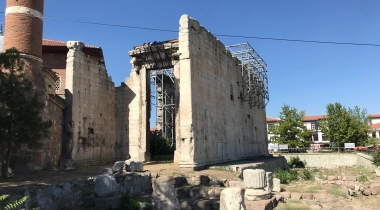 Augustus Tapınağı