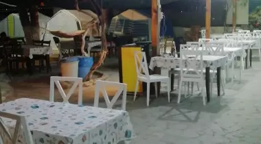 ROBİNSON BEACH RESTORANT CAMP