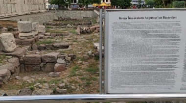 Augustus Tapınağı