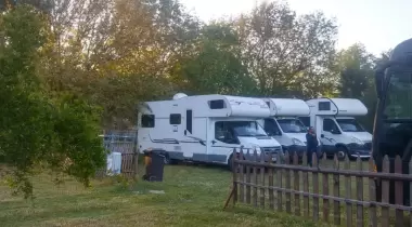 Ya Basta Camping