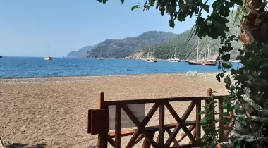 Eden Bungalows and Beach