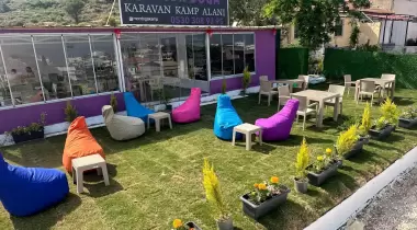 MOR DOĞA KAMP YERİ VE KAFE