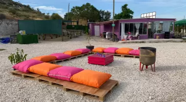 MOR DOĞA KAMP YERİ VE KAFE