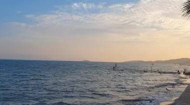 Ürkmez Belediye Plajı