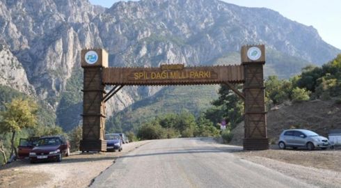 Spil Dağı Milli Parkı Ziyaretçilerini Bekliyor