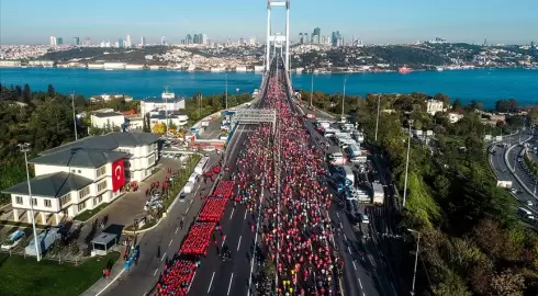 Dünyanın Yegane Kıtalar Arası Koşulan Maratonu